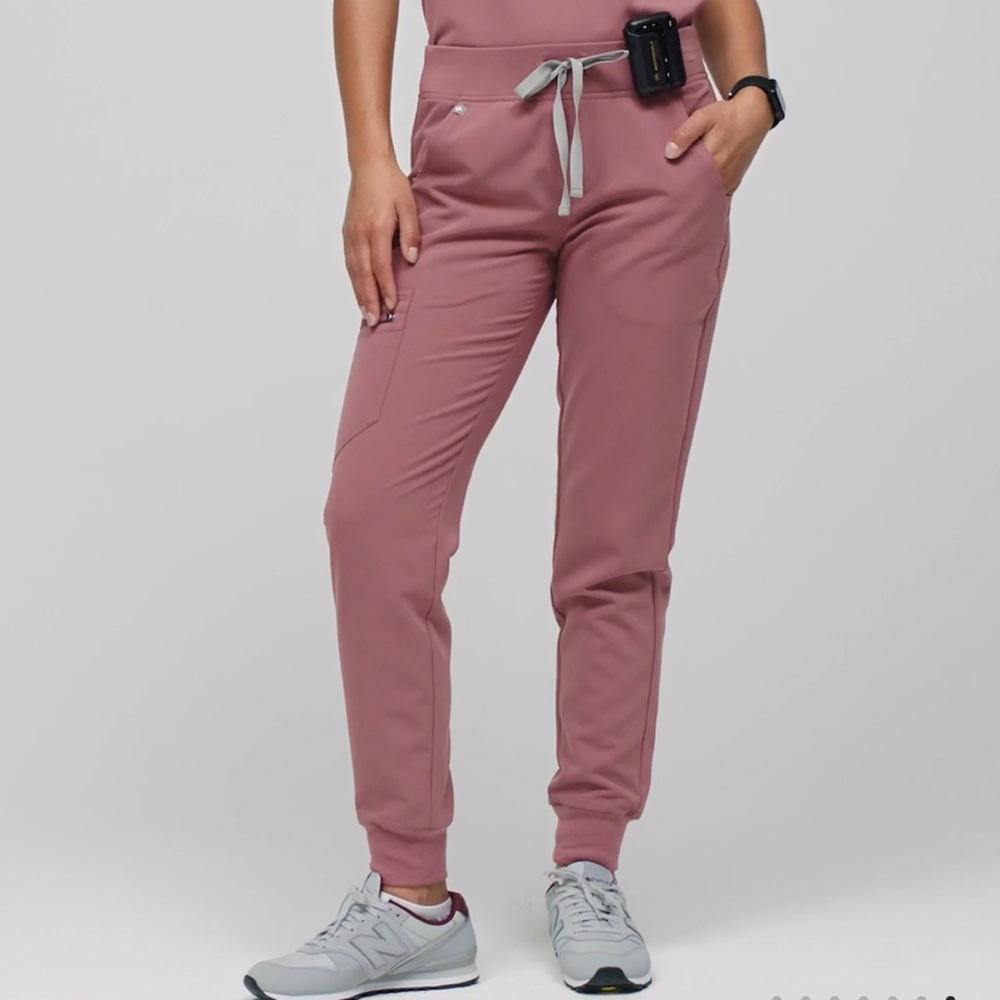 Figs Women's Mauve Pants